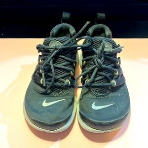 Nike prestos size 1 For Unisex.